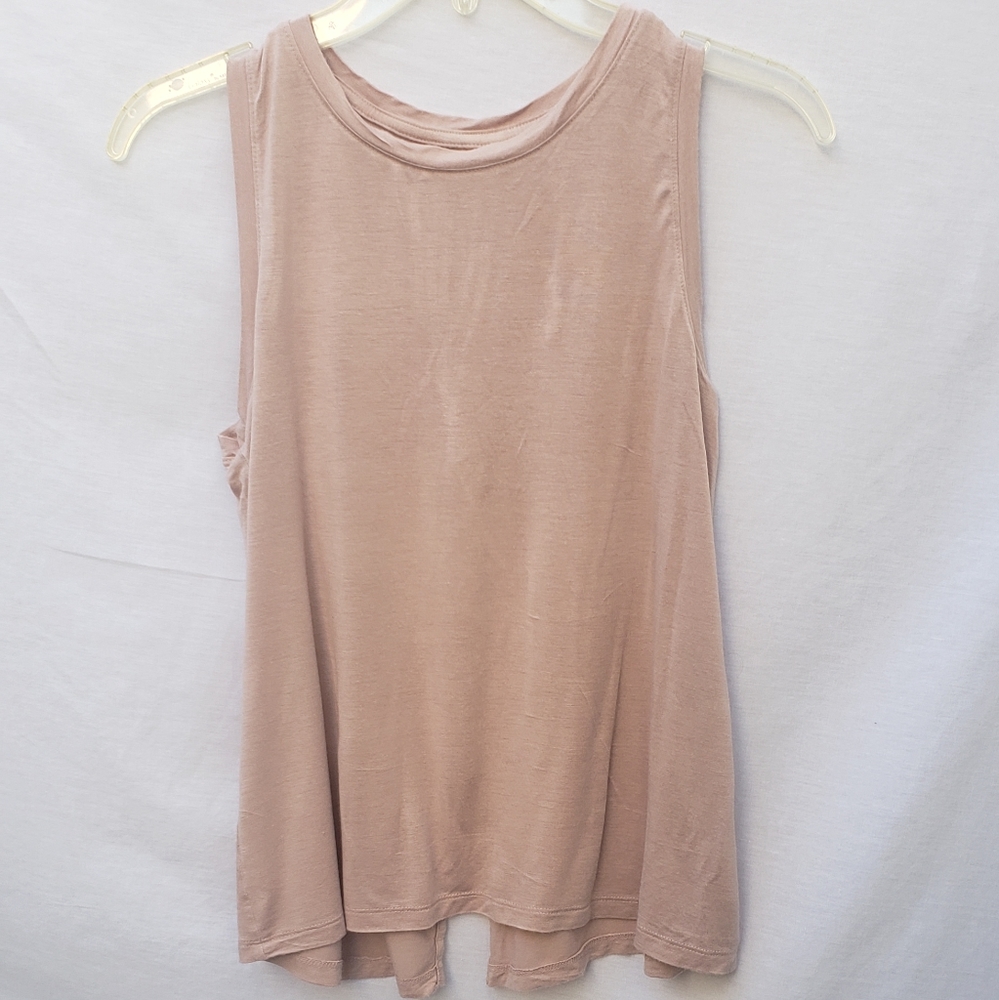 Halogen Dust Pink Sleeveless blouse